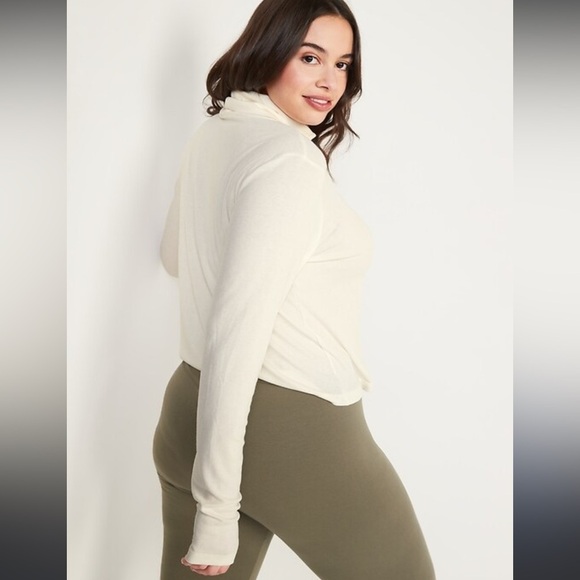 Old Navy Ultralite Turtleneck size large tall - Picture 5 of 12